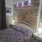 Gardalemonhouse